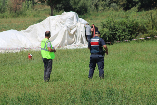 Aydın'da THY'nin eğitim uçağı tarlaya düştü - Resim: 0