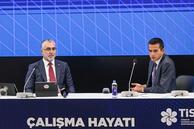 Bakan Vedat Işıkhan'dan asgari ücret zam açıklaması! Asgari ücret Ocak'ta kaç lira olacak? - Resim: 0