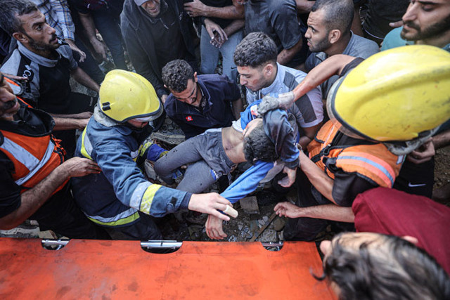 İsrail'in beklenen kara harekatı için Gazzelilerden tepki: Vatanımdan ayrılmıyorum, asla terk etmeyeceğim - Resim: 0