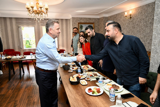 Küçükköy Yüzme Havuzu ve Fitness Merkezi hizmete açıldı - Resim: 1