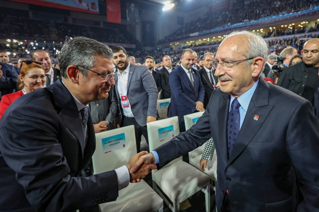 CHP'nin yeni Genel Başkanı Özgür Özel oldu! Kemal Kılıçdaroğlu devri 13 yıl sonra kapandı - Resim: 0
