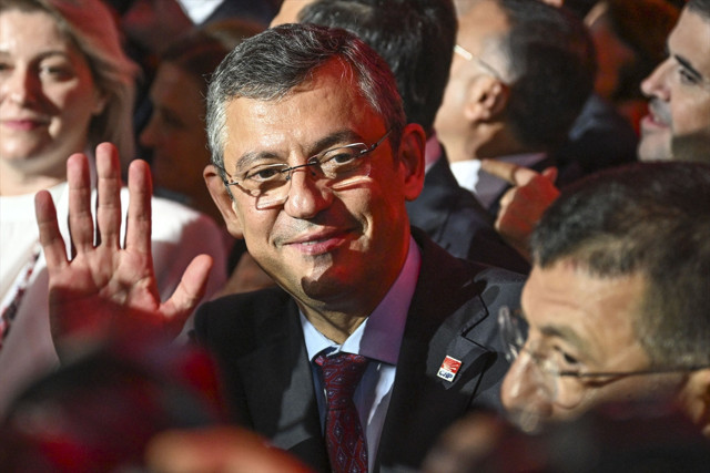 CHP'nin yeni Genel Başkanı Özgür Özel oldu! Kemal Kılıçdaroğlu devri 13 yıl sonra kapandı - Resim: 3