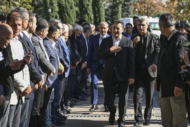 Ali Babacan'ın babası son yolculuğunu uğurlandı! Kılıçdaroğlu'na böle bağırdı: Sakın istifa etme... - Resim: 7