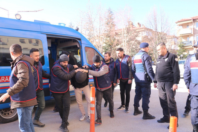 4 kişiyi öldürerek katliam yapan katil zanlısının ifadesi ortaya çıktı - Resim: 1