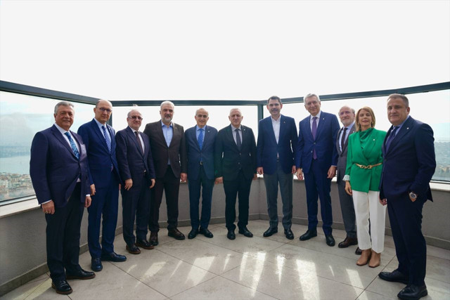 AK Parti İBB Başkan Adayı Murat Kurum: İlçe Belediye Başkan Adaylarını cumartesi açıklayacağız - Resim: 4