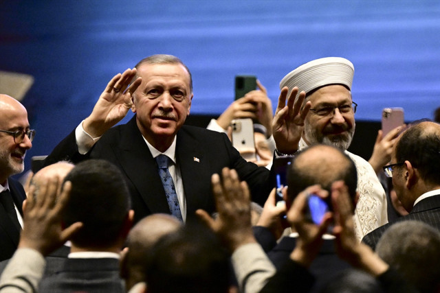 Cumhurbaşkanı Erdoğan'dan flaş 'şeriat' çıkışı! 'Şeriata düşmanlık, dinin bizatihi kendisine husumettir' - Resim: 0