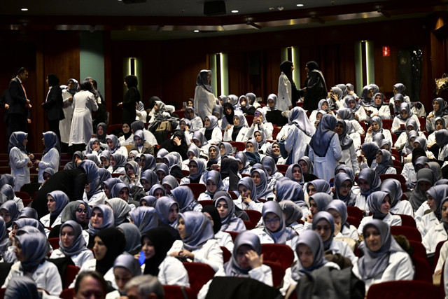 Cumhurbaşkanı Erdoğan'dan flaş 'şeriat' çıkışı! 'Şeriata düşmanlık, dinin bizatihi kendisine husumettir' - Resim: 4