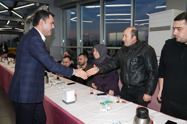 Kamerasını kapattığı iddia edilmişti, Murat Kurum o vatandaşla karşılaştı - Resim: 0