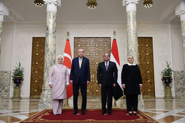 Cumhurbaşkanı Erdoğan 12 yıl sonda Mısır'da! Erdoğan Sisi tarafından resmi törenle karşıladı - Resim: 0