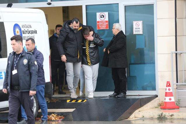 Antalya'da sel can aldı! Kahroldular, arkadaşı anlattı: Arabanın bagajından çıkıyor... - Resim: 1