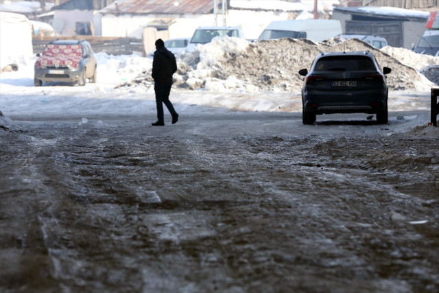Ardahan Göle'de hava sıcaklığı ilkbaharın ilk gününde eksi 32'ye düştü - Resim: 0