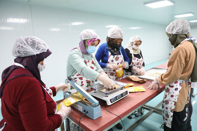 Gaziantep Büyükşehir Belediyesi kadınlara desteğini sürdürüyor - Resim: 0