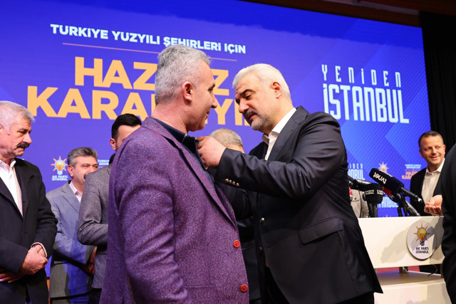 İstanbul’da 400 CHP’li AK Parti’ye katıldı - Resim: 0