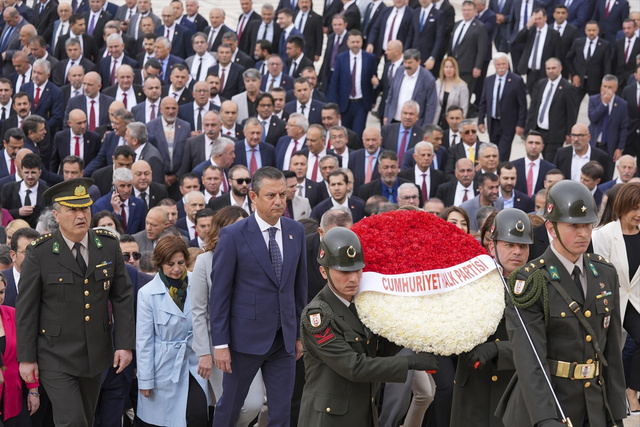 CHP heyeti Anıtkabir'i ziyaret etti - Resim: 1