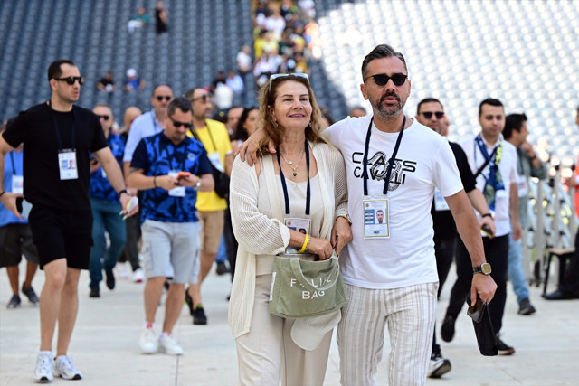 Fenerbahçe'de seçim heyecanı: Oy verme işlemi başladı! Ali Koç ve Aziz Yıldırım yarışıyor... - Resim: 3