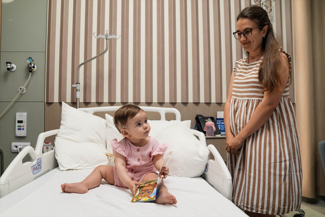 İzmir'de 14 aylık bebek anne ve babasının sesini ilk kez duydu - Resim: 2