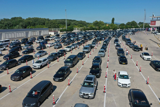 Gurbetçiler için karar! Ticaret Bakanlığı yurda gelişlerde yeni tedbir aldı - Resim: 3