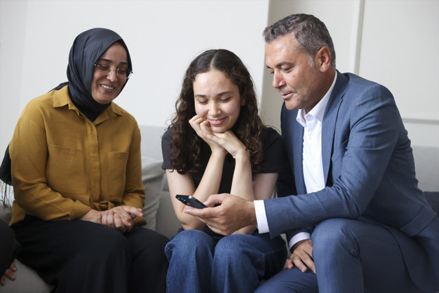 YKS AYT sayısal Türkiye dördüncüsü Ayşe Tuğçe, mühendis olmak istiyor - Resim: 0