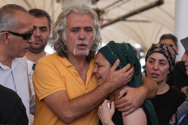 Asansör kazasında ölen Beren toprağa verildi, ailesi kahroldu! Dayı, itfaiyeyi suçladı - Resim: 2
