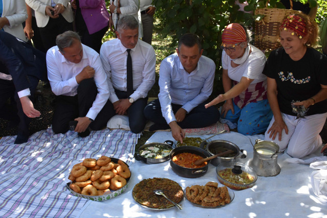 Özgür Özel'den açıklanan fındık alım fiyatlarına ilk yorum - Resim: 3