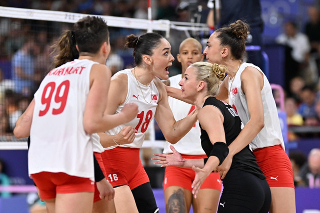 Filenin Sultanları Çin'i devirdi, Paris 2024'te yarı finale yükseldi - Resim: 1