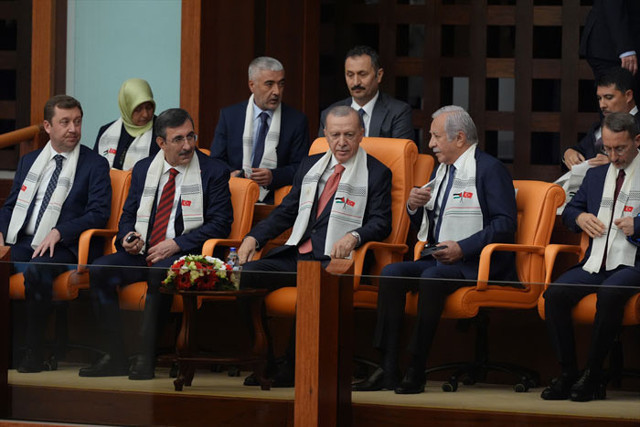 Filistin Devlet Başkanı Mahmud Abbas, TBMM'den dünyaya seslendi Gazze'ye gitme kararı aldım ya zafer ya şehadet - Resim: 1