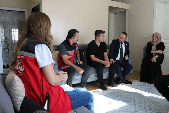 Bakanlığın sağladığı destekle okuyan Siirtli öğrenci tıp fakültesine yerleşti - Resim: 2