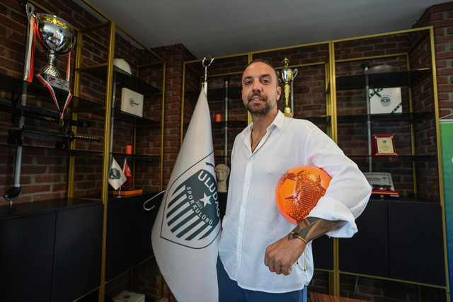 Sercan Yıldırım yeşil sahalara teknik adam olarak dönmeyi hedefliyor - Resim: 1