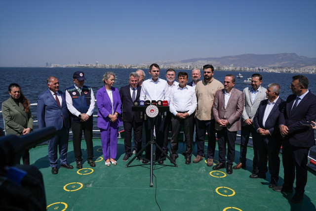 İzmir Körfezi Bilim Kurulu ilk kez toplanıyor! Murat Kurum: Amonyak miktarı olması gerekenden 50 kat fazla - Resim: 0