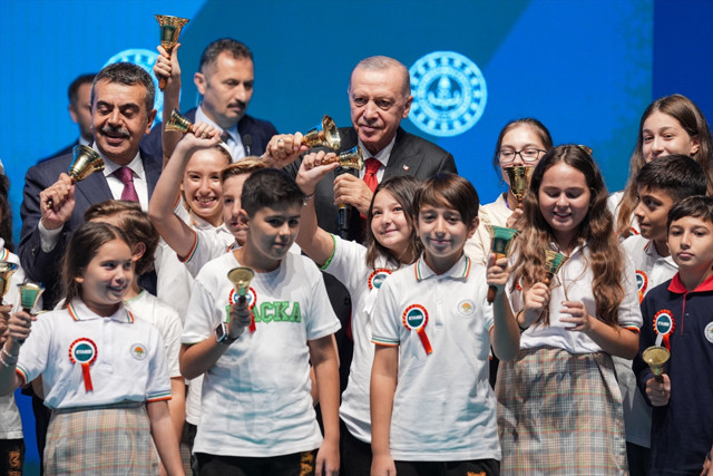 Cumhurbaşkanı Erdoğan'dan "oyun platformları" açıklaması! "Irkçılık tuzağının merkez üssü sanal alemdir" - Resim: 3