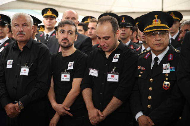 Şehit Jandarma Astsubay Çavuş Çangır, memleketi Sakarya'da son yolculuğuna uğurlandı - Resim: 0