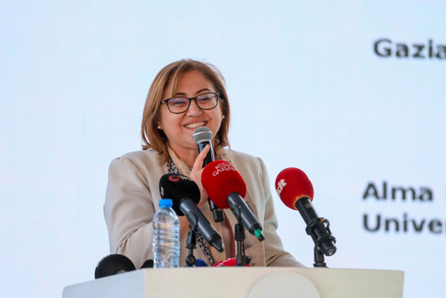 Büyükşehir ortaklığındaki Karkamış Arkeoparkı'ndaki Geç Hitit Saray alanı koruyucu çatısı açıldı - Resim: 6