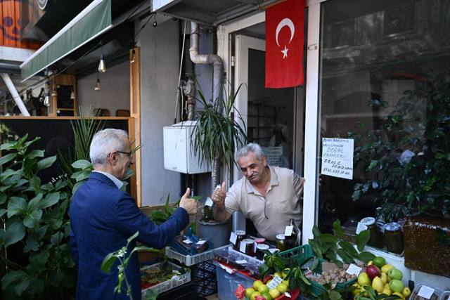 Ulaştırma ve Altyapı Bakanı Uraloğlu, Beşiktaş'ta ziyaretlerde bulundu - Resim: 2