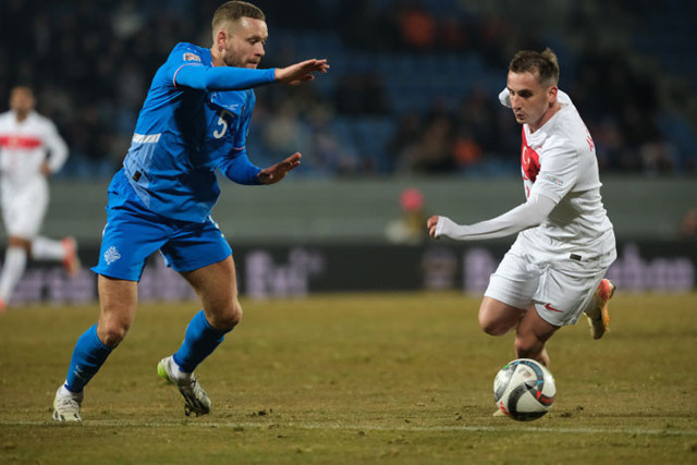 Montella milli futbolcuyu övdü: Böyle özellikleri barından bir futbolcu pek kolay bulamazsınız - Resim: 0