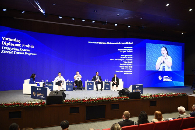 Fahrettin Altun: Türkiye'nin tezlerini ve haklı duruşunu kararlılıkla dile getiriyoruz - Resim: 0