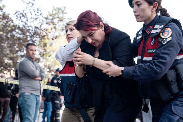 Yenidoğan çetesi soruşturmasında Savcı, kendisini tehdit edenleri böyle izledi, ters kelepçeli geçit yaptırdı - Resim: 1