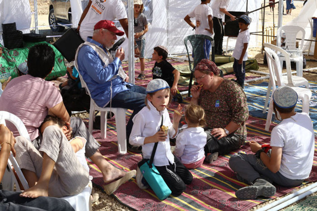 Fanatik Yahudiler Gazze sınırında çadır kurdu hayaller dile döküldü: Büyük İsrail, Nil'den Fırat'a uzanıyor - Resim: 2