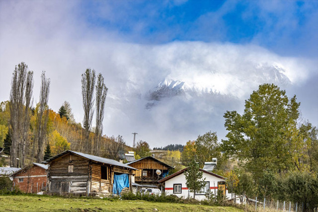 Artvin'de sonbahar ve kış aynı karede buluştu - Resim: 0