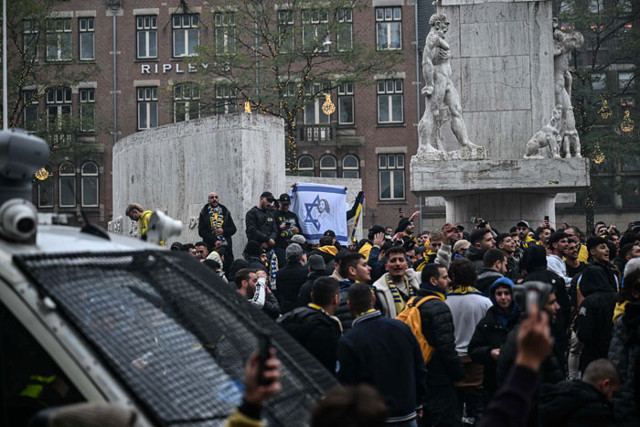 Amsterdam'da Maccabi taraftarı ile Filistin yanlıları çatıştı olaylar nasıl başladı? - Resim: 2