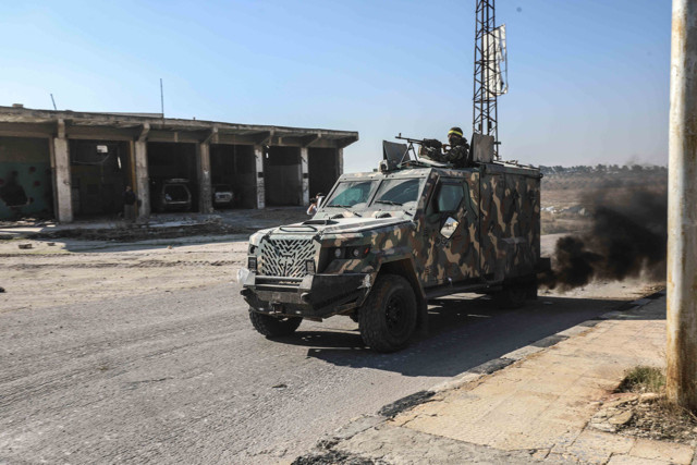 Suriye'de Esed rejimi ile rejim karşıtı gruplar arasındaki çatışmalar sürüyor - Resim: 0