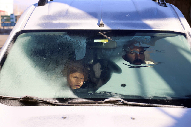 Doğu Anadolu'da dondurucu soğuk: Erzurum'da termometreler sıfırın altında 18 dereceyi gösterdi - Resim: 1