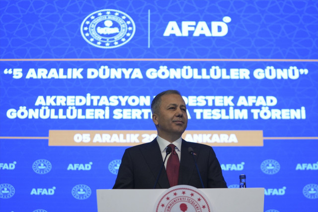 Bakan Yerlikaya: AFAD gönüllü sayımız, bugün 1 milyon 545 bine yükseldi - Resim: 1