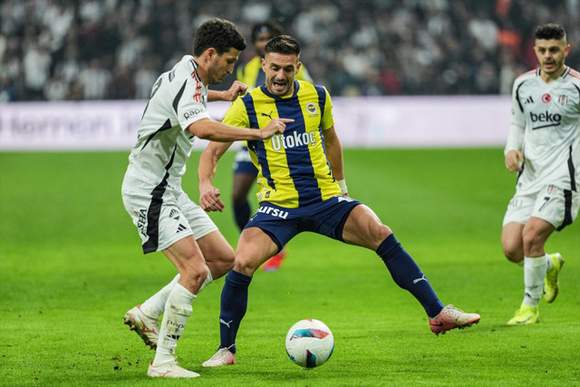 Sergen Yalçın, Jose Mourinho'yu eleştirdi: "Bu sevdadan vazgeçmesi gerekiyor" - Resim: 1