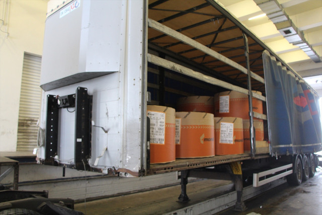 Dorsenin tabanına gizlemişler! Kapıkule'de ele geçirilenlere bakın: Tam 1526 adet... - Resim: 2