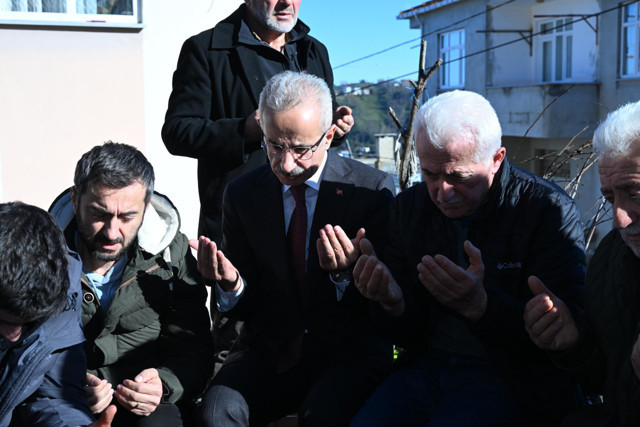 Rize'de 2 PTT çalışanı öldürülmüştü! Bakan Uraloğlu, acılı ailelerin yanında oldu - Resim: 3