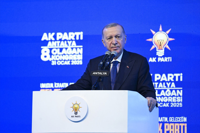 Cumhurbaşkanı Erdoğan, Özgür Özel'e yüklendi: "Oturduğu koltuğun hakkını veremedi" - Resim: 2