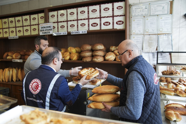 İstanbul'da ramazan öncesi fırınlar denetlendi - Resim: 0