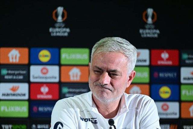 Jose Mourinho uzun yıllar Fenerbahçe'de kalacak mısınız sorusuna yanıt verdi - Resim: 0