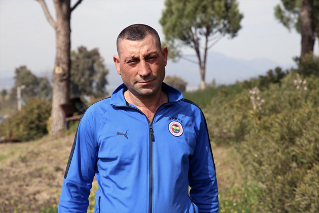 Fenerbahçe'ye aşık Aydınlı vatandaşın kimliği şaşırtıyor: "Bazen gülüyorlar, bazen inanmıyorlar" - Resim: 0