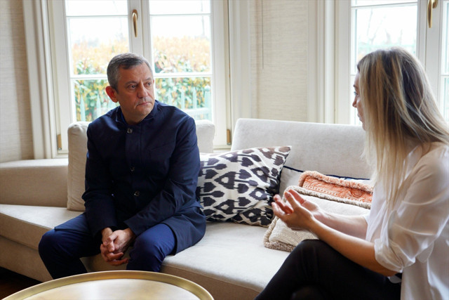 CHP Genel Başkanı Özel, gözaltındaki İmamoğlu'nun evini ziyaret etti - Resim: 0